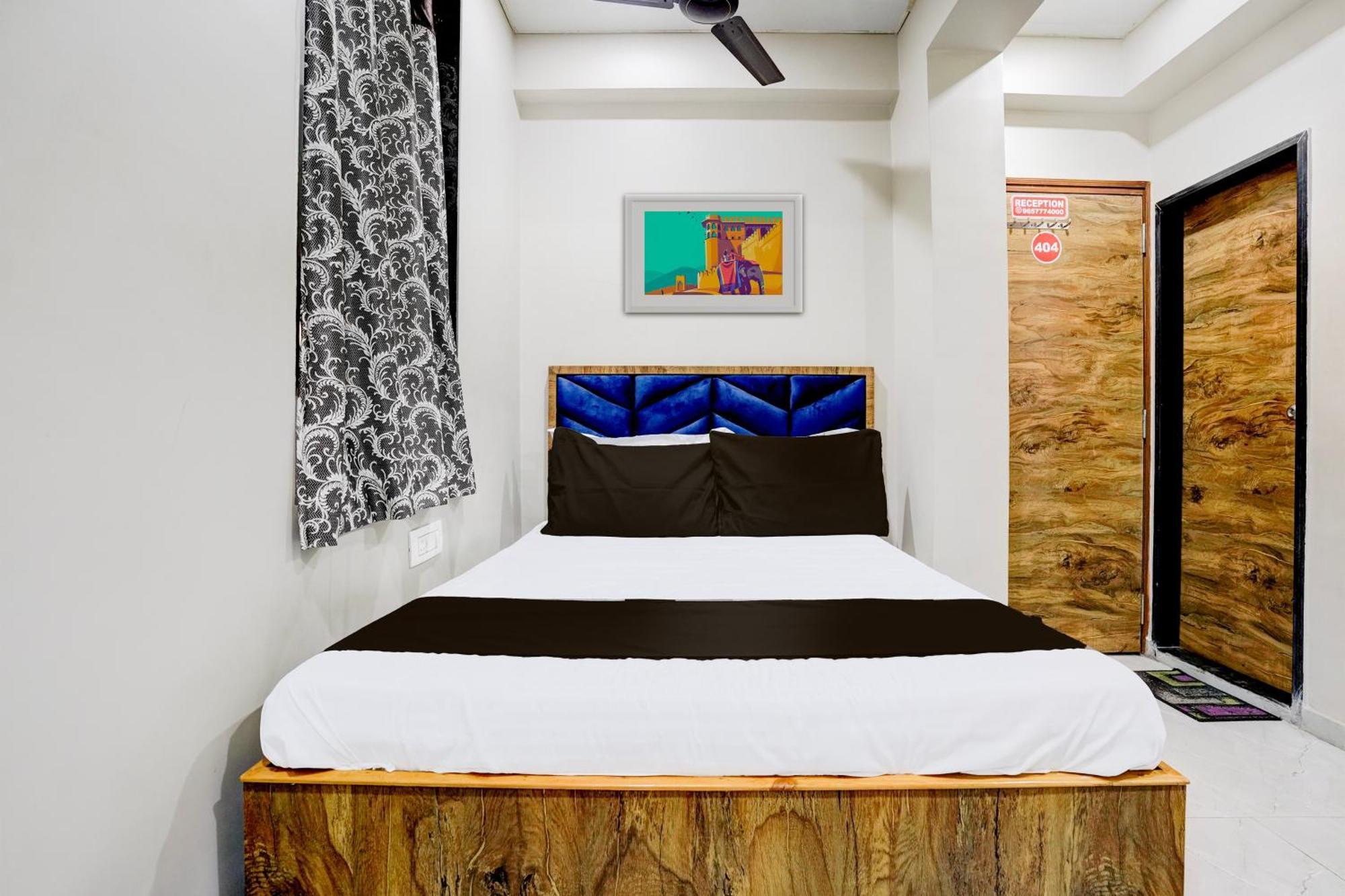 Super Hotel O Divine Fine Dine Lodging And Boarding Kalyān エクステリア 写真