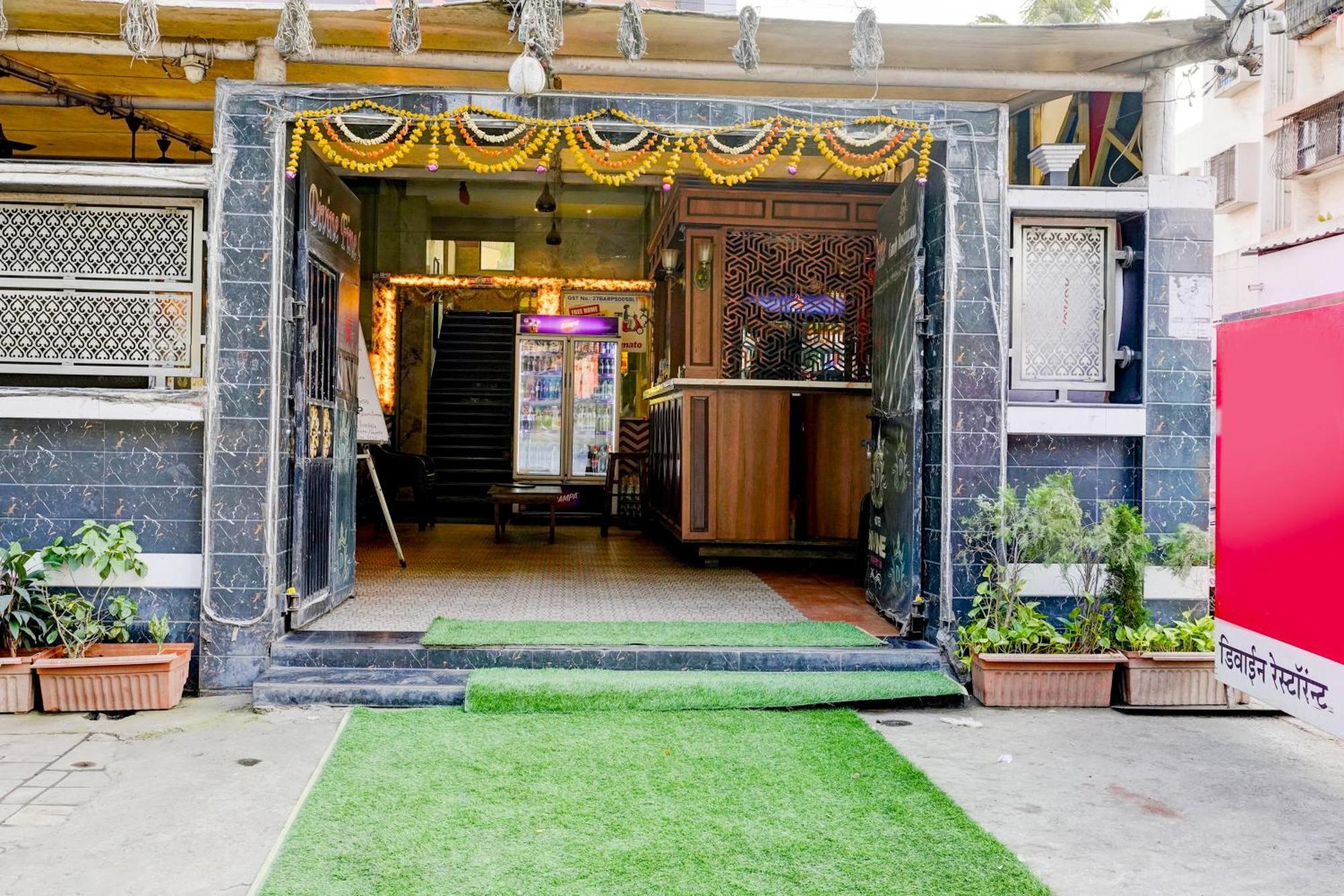 Super Hotel O Divine Fine Dine Lodging And Boarding Kalyān エクステリア 写真
